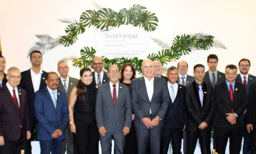 Levi Freitas é empossado como Presidente do Sicomércio-VR